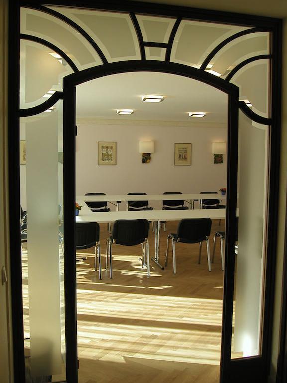 Hotel Cristal Nuremberg Ngoại thất bức ảnh