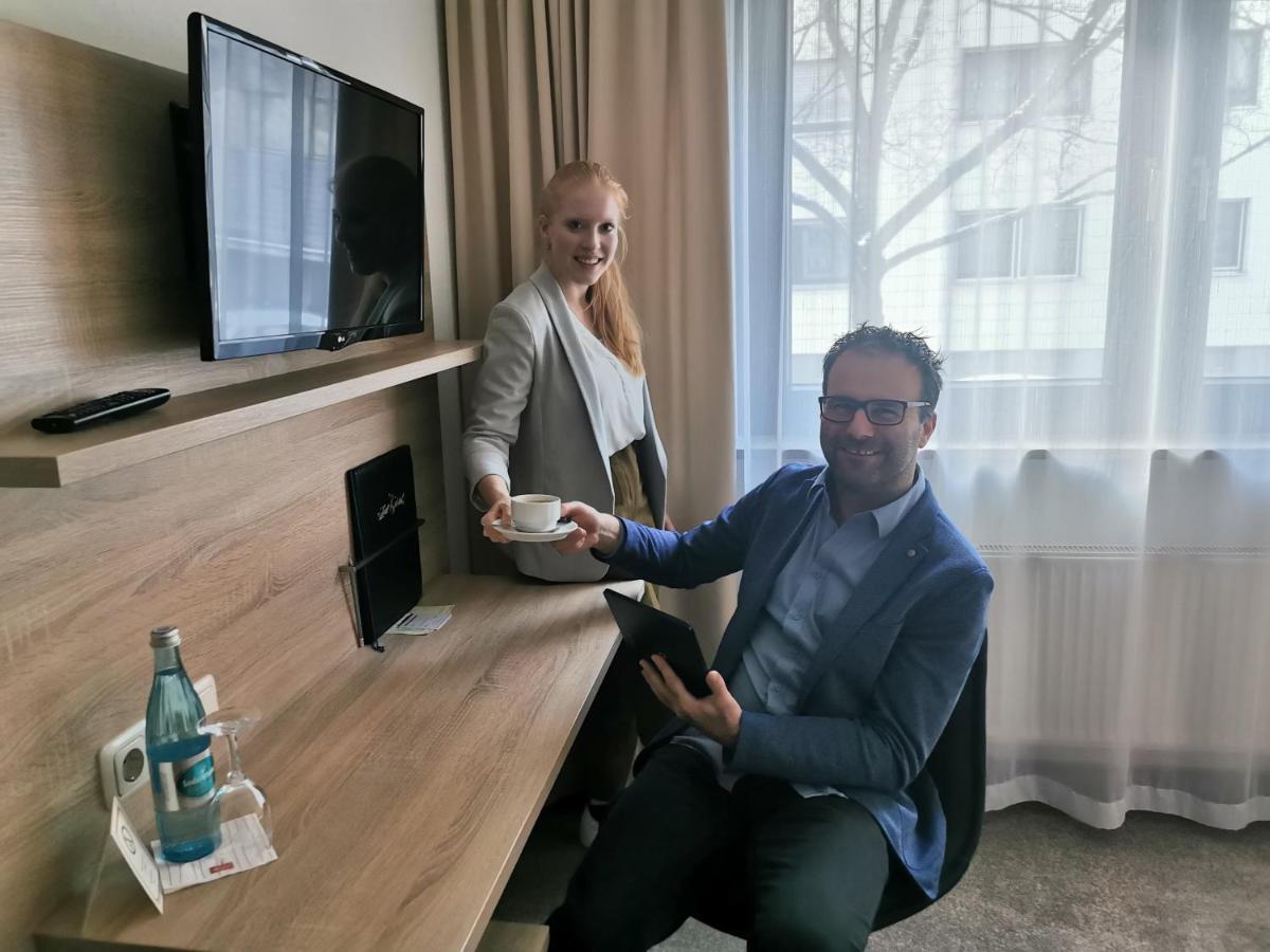 Hotel Cristal Nuremberg Ngoại thất bức ảnh