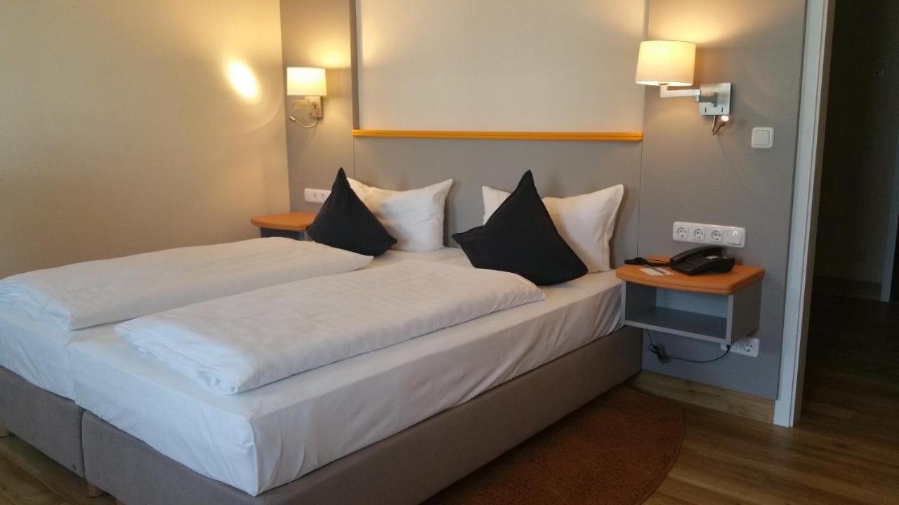 Hotel Cristal Nuremberg Ngoại thất bức ảnh