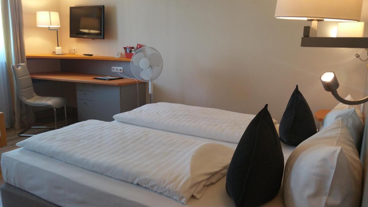 Hotel Cristal Nuremberg Ngoại thất bức ảnh