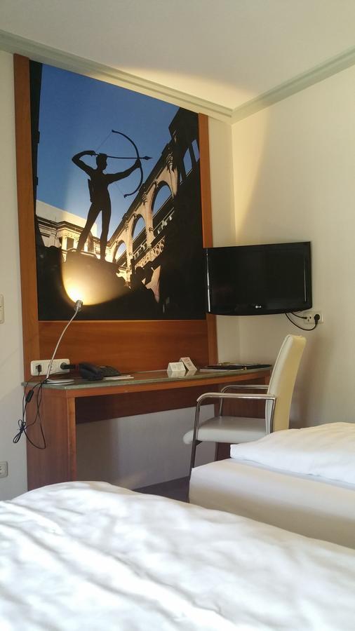 Hotel Cristal Nuremberg Ngoại thất bức ảnh