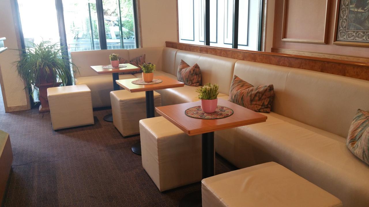 Hotel Cristal Nuremberg Ngoại thất bức ảnh