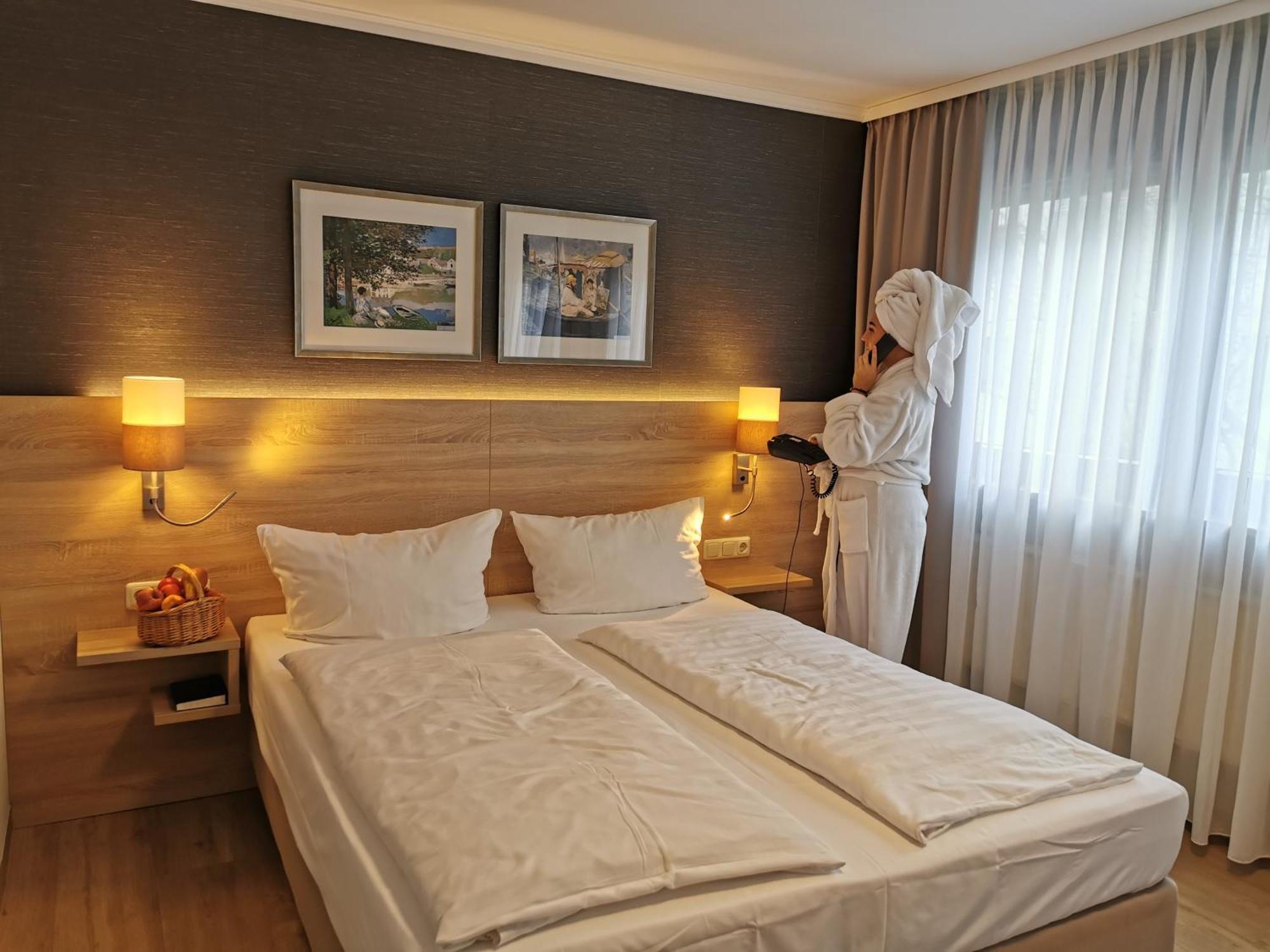 Hotel Cristal Nuremberg Ngoại thất bức ảnh