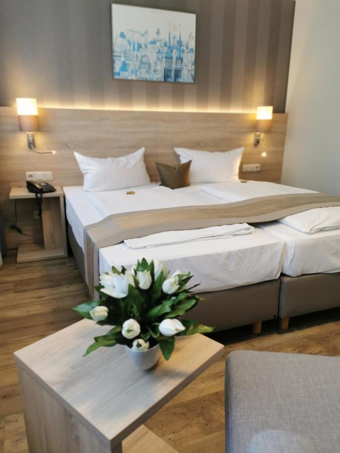 Hotel Cristal Nuremberg Ngoại thất bức ảnh